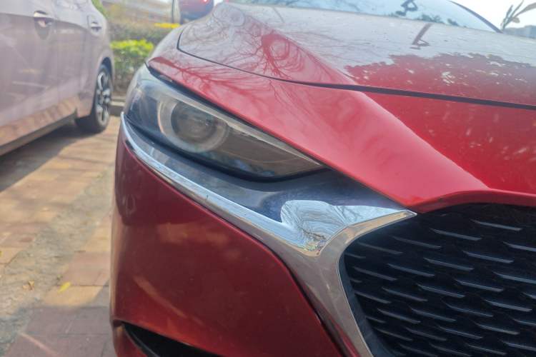 Used Mazda 3 Axela 2020 2.0L Automatic Zhiya Edition Right Front Headlight