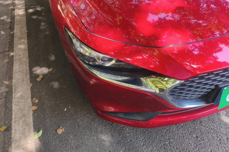 Used Mazda 3 Axela 2020 1.5L Automatic Luxury Version Right Front Headlight