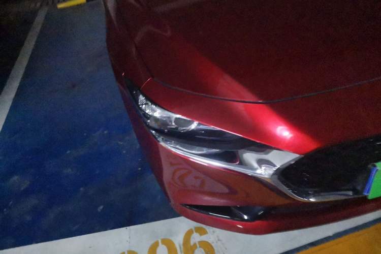 Used Mazda 3 Axela 2020 2.0L Automatic Zhiya Edition Right Front Headlight