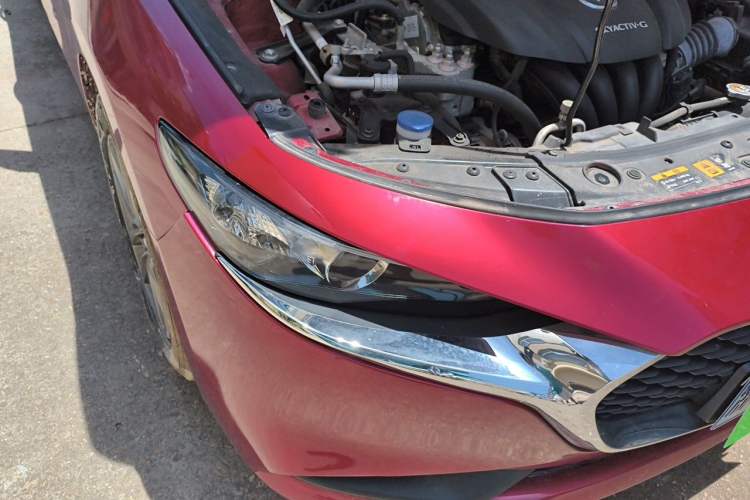 Used Mazda 3 Axela 2020 1.5L Automatic ZhiMei Edition Right Front Headlight