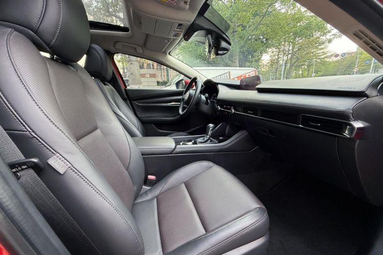 Used Mazda 3 Axela 2020 2.0L Automatic Zhiya Edition Right Front Seat