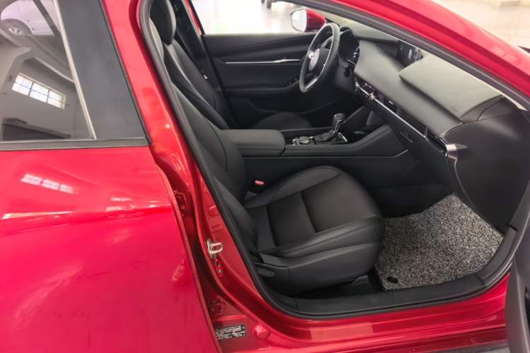 Used Mazda 3 Axela 2020 2.0L Automatic Zhiya Edition Right Front Seat