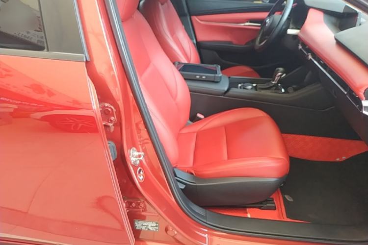 Used Mazda 3 Axela 2020 2.0L Automatic ZhiXuan Edition Right Front Seat