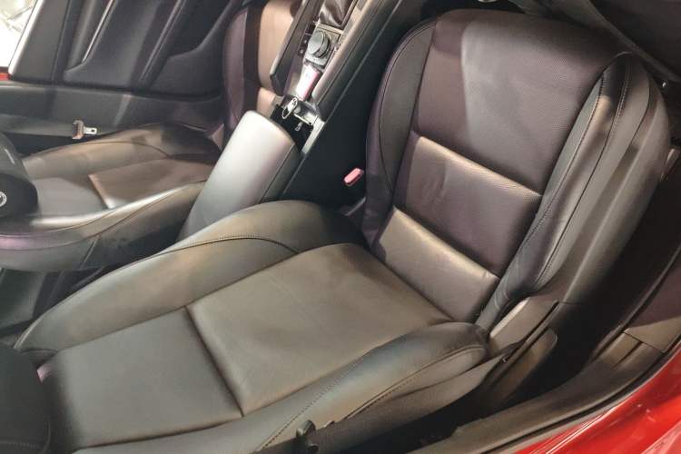 Used Mazda 3 Axela 2020 1.5L Automatic Luxury Version Right Front Seat