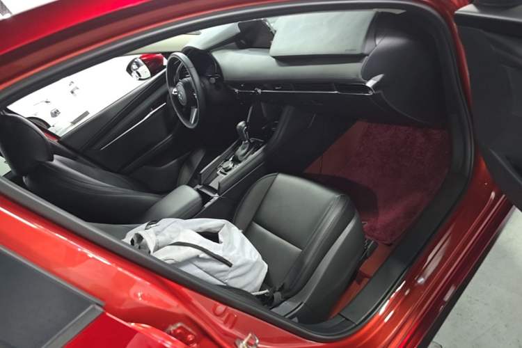Used Mazda 3 Axela 2020 2.0L Automatic ZhiXuan Edition Right Front Seat