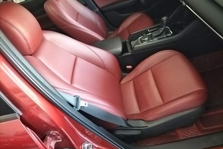 Used Mazda 3 Axela 2020 2.0L Automatic ZhiXuan Edition Right Front Seat