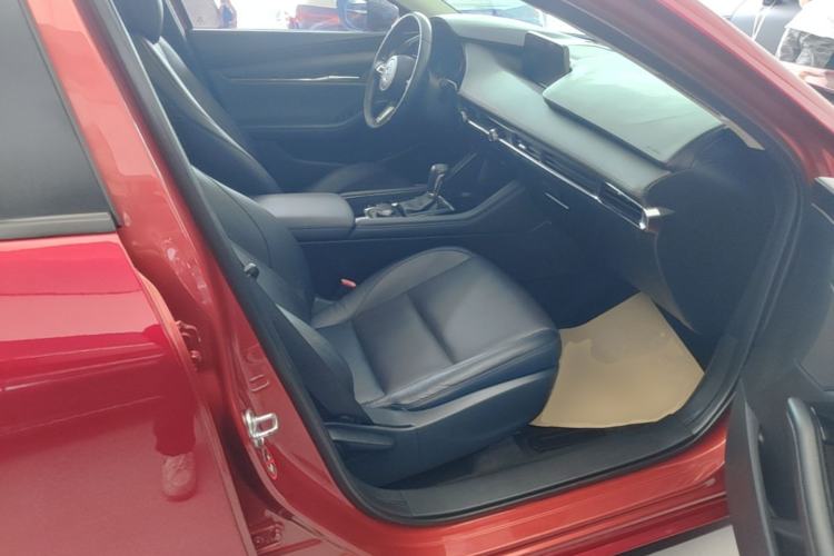 Used Mazda 3 Axela 2020 2.0L Automatic Zhiya Edition Right Front Seat