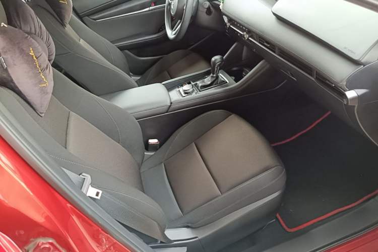 Used Mazda 3 Axela 2020 1.5L Automatic ZhiMei Edition Right Front Seat