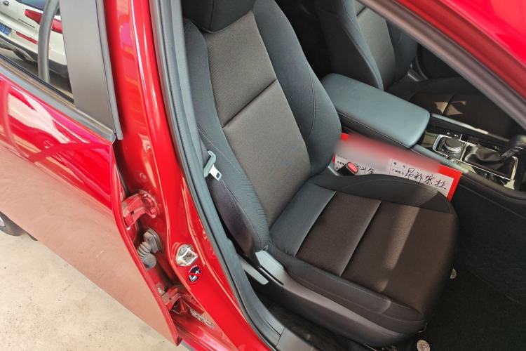 Used Mazda 3 Axela 2020 2.0L Automatic ZhiXuan Edition Right Front Seat