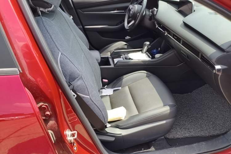 Used Mazda 3 Axela 2020 2.0L Automatic ZhiXuan Edition Right Front Seat