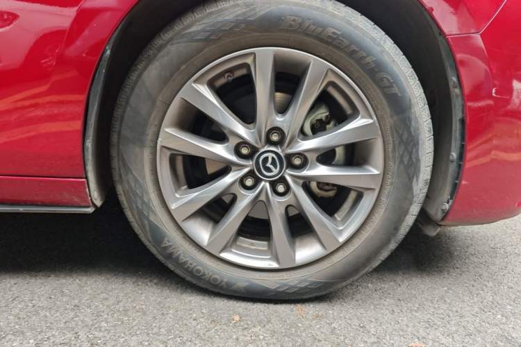 Used Mazda 3 Axela 2020 1.5L Automatic ZhiMei Edition Right Front Wheel Hub