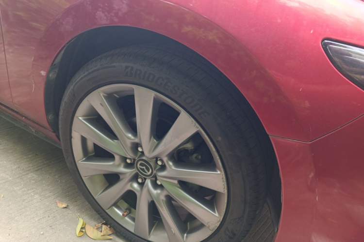 Used Mazda 3 Axela 2020 2.0L Automatic Zhiya Edition Right Front Wheel Hub