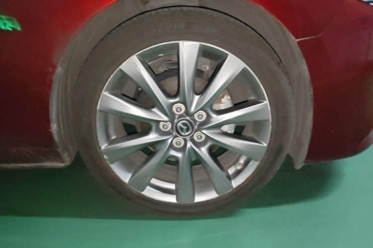 Used Mazda 3 Axela 2020 2.0L Automatic Zhiya Edition Right Front Wheel Hub