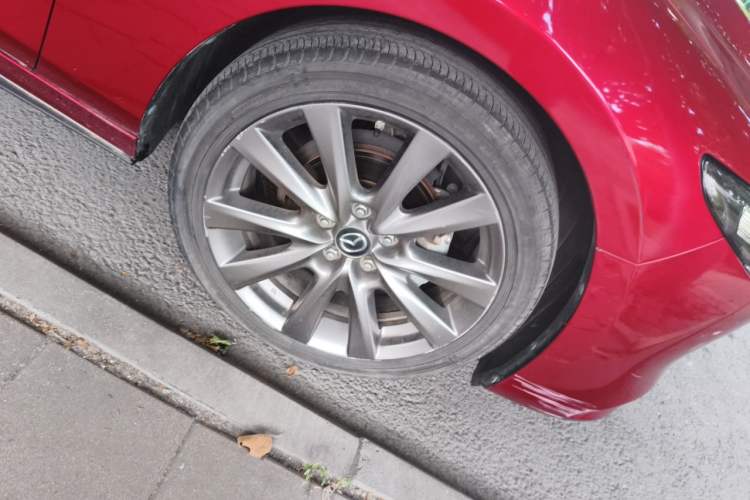 Used Mazda 3 Axela 2020 2.0L Automatic Zhiya Edition Right Front Wheel Hub