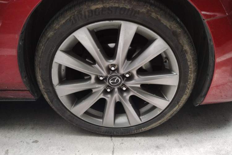Used Mazda 3 Axela 2020 2.0L Automatic ZhiXuan Edition Right Front Wheel Hub