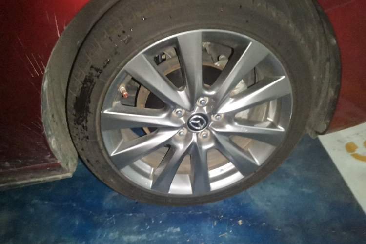 Used Mazda 3 Axela 2020 2.0L Automatic Zhiya Edition Right Front Wheel Hub