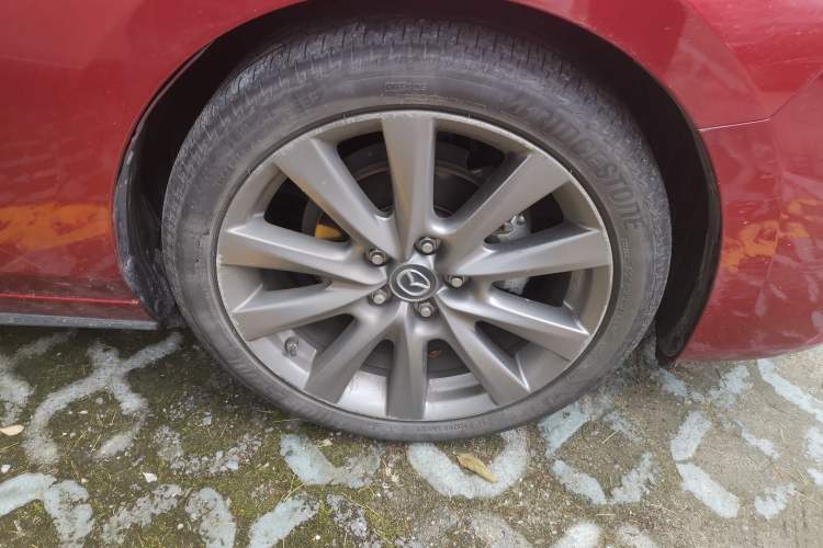 Used Mazda 3 Axela 2020 2.0L Automatic ZhiXuan Edition Right Front Wheel Hub