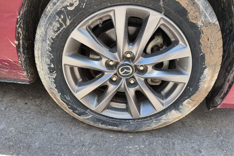 Used Mazda 3 Axela 2020 1.5L Automatic ZhiMei Edition Right Front Wheel Hub