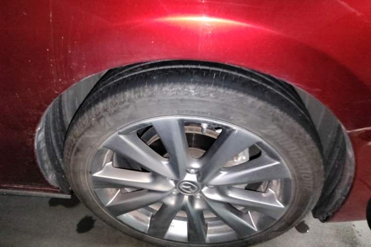 Used Mazda 3 Axela 2020 2.0L Automatic Zhiya Edition Right Front Wheel Hub