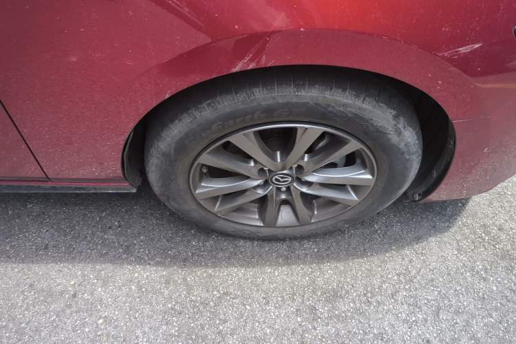 Used Mazda 3 Axela 2020 1.5L Automatic ZhiMei Edition Right Front Wheel Hub