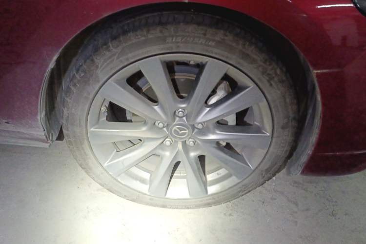 Used Mazda 3 Axela 2020 2.0L Automatic Zhiya Edition Right Front Wheel Hub