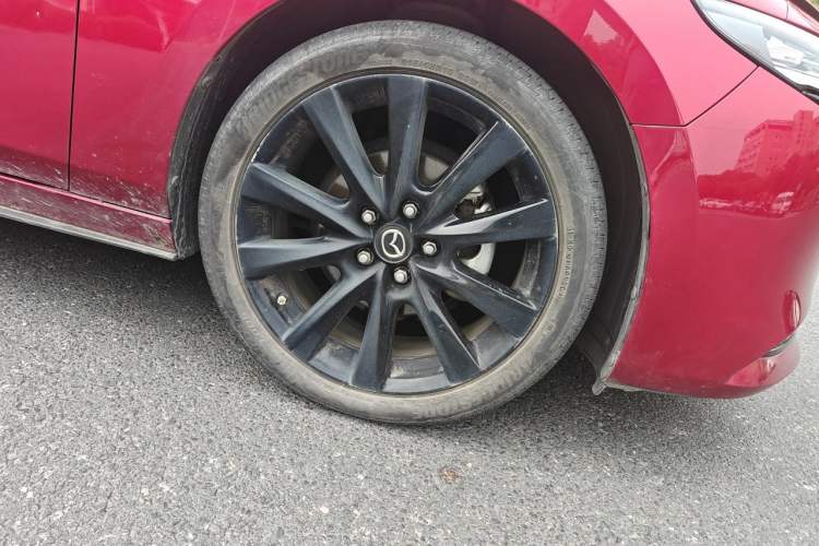 Used Mazda 3 Axela 2020 2.0L Automatic Zhiya Edition Right Front Wheel Hub