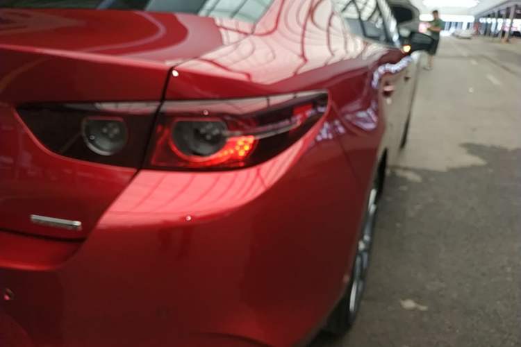Used Mazda 3 Axela 2020 2.0L Automatic Zhiya Edition Right Rear Taillight
