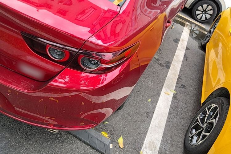 Used Mazda 3 Axela 2020 2.0L Automatic Zhiya Edition Right Rear Taillight