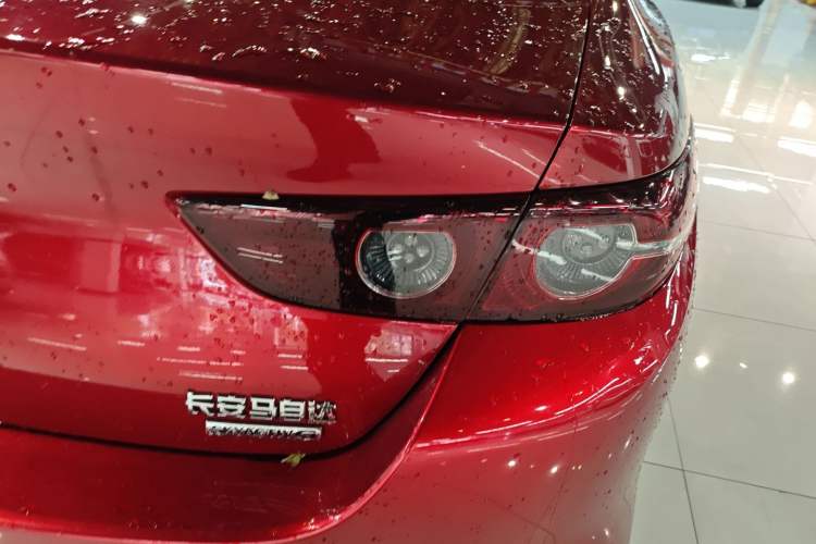 Used Mazda 3 Axela 2020 1.5L Automatic Luxury Version Right Rear Taillight
