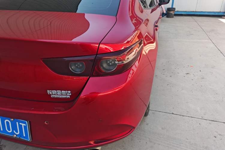 Used Mazda 3 Axela 2020 2.0L Automatic ZhiXuan Edition Right Rear Taillight