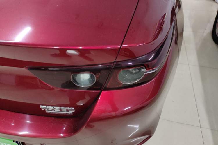 Used Mazda 3 Axela 2020 2.0L Automatic Zhiya Edition Right Rear Taillight