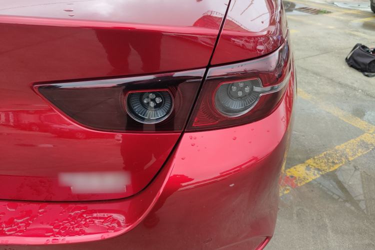 Used Mazda 3 Axela 2020 2.0L Automatic Zhiya Edition Right Rear Taillight