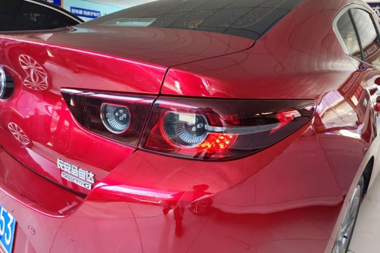 Used Mazda 3 Axela 2020 2.0L Automatic Zhiya Edition Right Rear Taillight