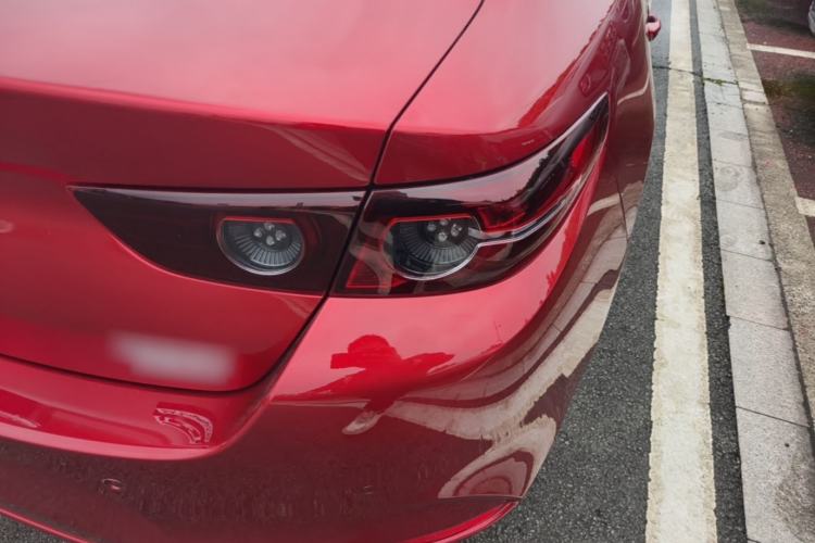 Used Mazda 3 Axela 2020 2.0L Automatic Zhiya Edition Right Rear Taillight