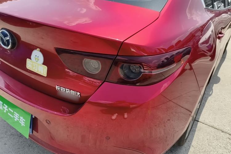 Used Mazda 3 Axela 2020 2.0L Automatic ZhiXuan Edition Right Rear Taillight