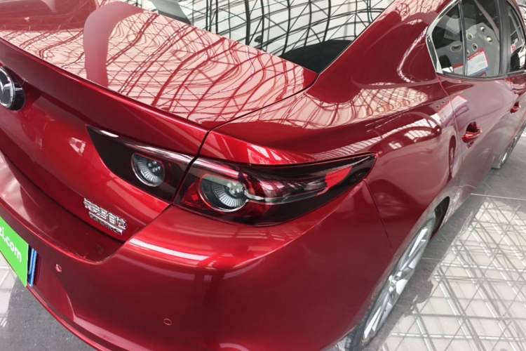Used Mazda 3 Axela 2020 2.0L Automatic ZhiXuan Edition Right Rear Taillight