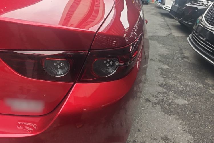 Used Mazda 3 Axela 2020 2.0L Automatic Zhiya Edition Right Rear Taillight