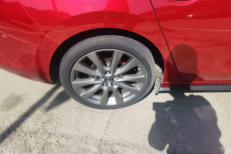 Used Mazda 3 Axela 2020 2.0L Automatic Zhiya Edition Right Rear Wheel Hub