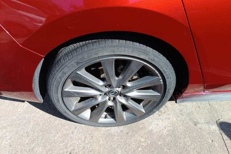 Used Mazda 3 Axela 2020 2.0L Automatic ZhiXuan Edition Right Rear Wheel Hub