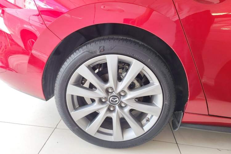 Used Mazda 3 Axela 2020 2.0L Automatic Zhiya Edition Right Rear Wheel Hub