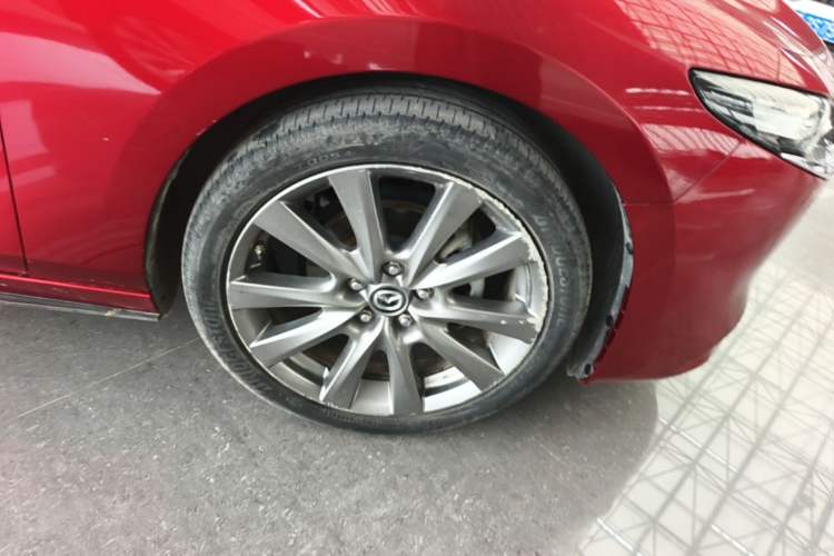 Used Mazda 3 Axela 2020 2.0L Automatic ZhiXuan Edition Right Rear Wheel Hub