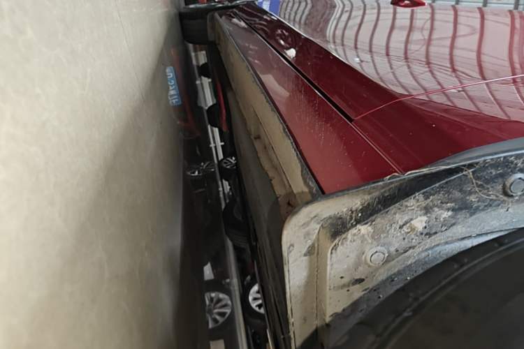 Used Mazda 3 Axela 2020 1.5L Automatic Luxury Version Right Side Sill
