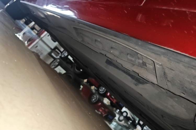 Used Mazda 3 Axela 2020 2.0L Automatic Zhiya Edition Right Side Sill