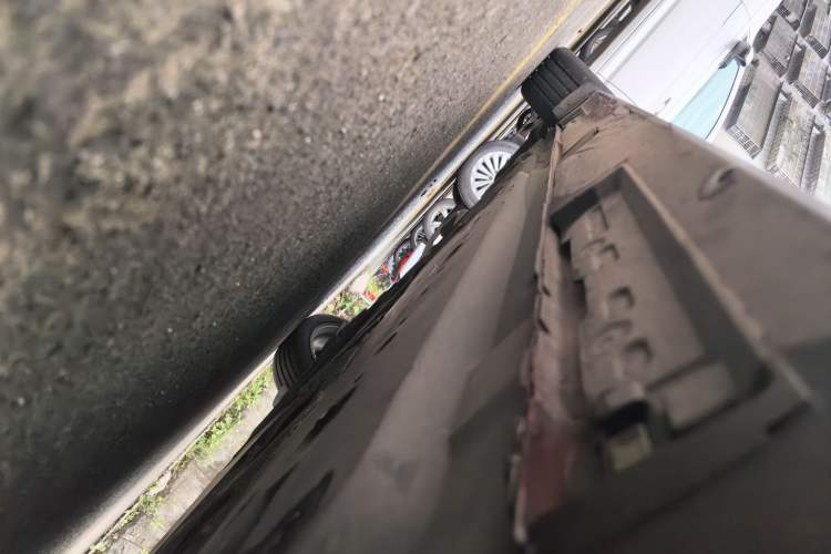 Used Mazda 3 Axela 2020 2.0L Automatic Zhiya Edition Right Side Sill