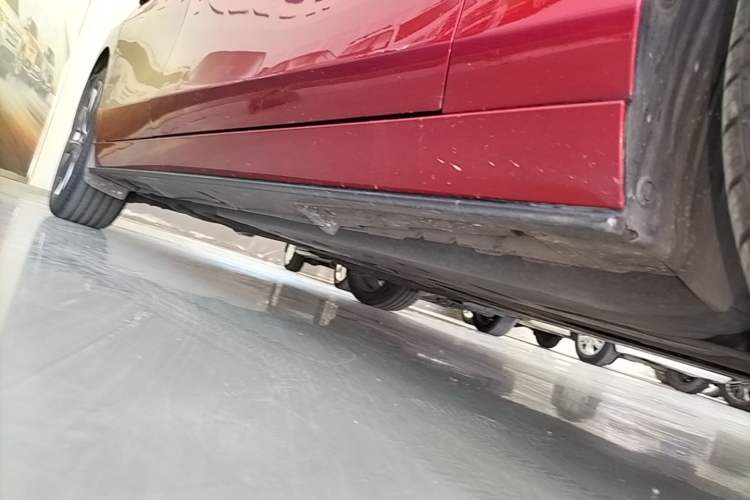 Used Mazda 3 Axela 2020 2.0L Automatic ZhiXuan Edition Right Side Sill