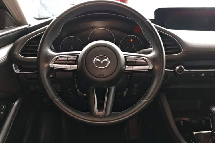 Used Mazda 3 Axela 2020 2.0L Automatic Zhiya Edition Steering Wheel