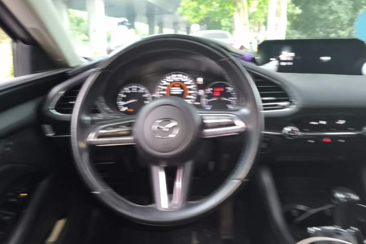 Used Mazda 3 Axela 2020 2.0L Automatic Zhiya Edition Steering Wheel