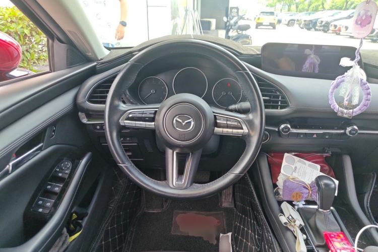 Used Mazda 3 Axela 2020 2.0L X Compression Ignition Prestige Version Steering Wheel