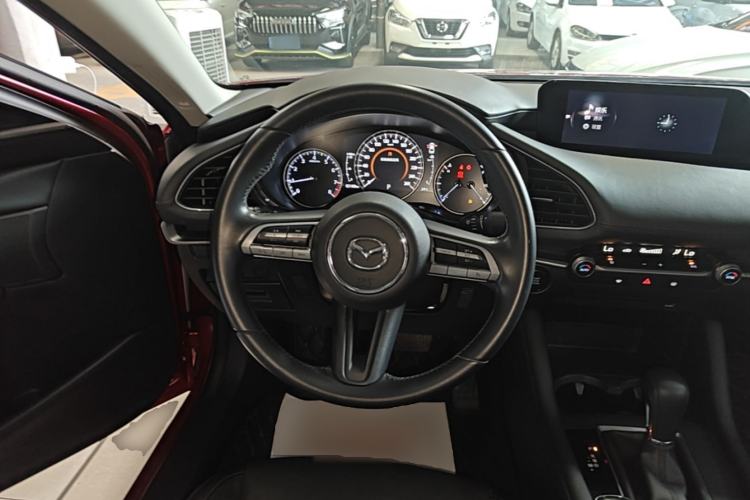 Used Mazda 3 Axela 2020 1.5L Automatic Luxury Version Steering Wheel