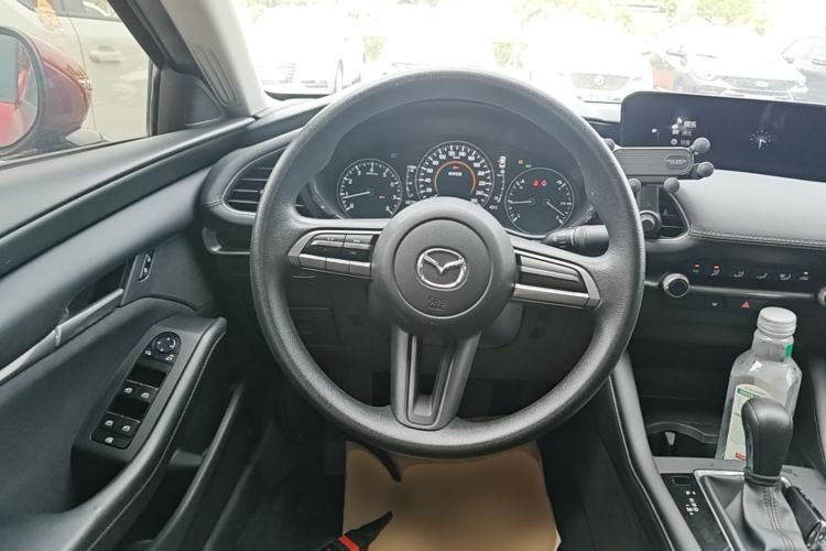 Used Mazda 3 Axela 2020 1.5L Automatic ZhiMei Edition Steering Wheel